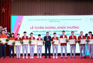 Hơn 17 tỉ đồng khen thưởng HLV, VĐV Hà Nội đạt thành tích tại SEA Game 31