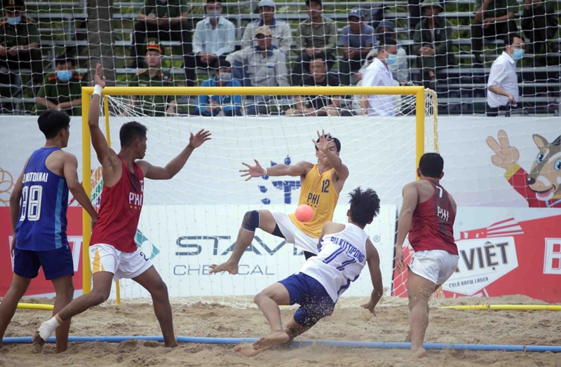 SEA Games 31 beach handball: Philippines defeat Thailand 2-0 hinh anh 3