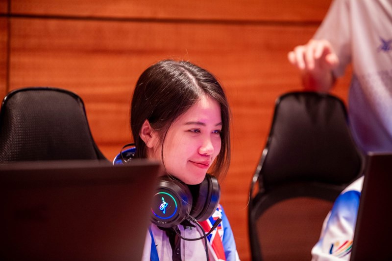 Nữ tuyển thủ ESports của Lào hút hồn CĐV với ngoại hình xinh xắn dễ thương hình ảnh 6 Chú thích ảnh