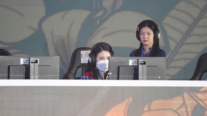 Nữ tuyển thủ ESports của Lào hút hồn CĐV với ngoại hình xinh xắn dễ thương hình ảnh 2 Chú thích ảnh