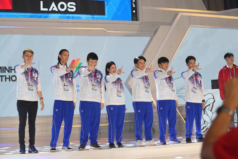 Nữ tuyển thủ ESports của Lào hút hồn CĐV với ngoại hình xinh xắn dễ thương hình ảnh 1 Chú thích ảnh